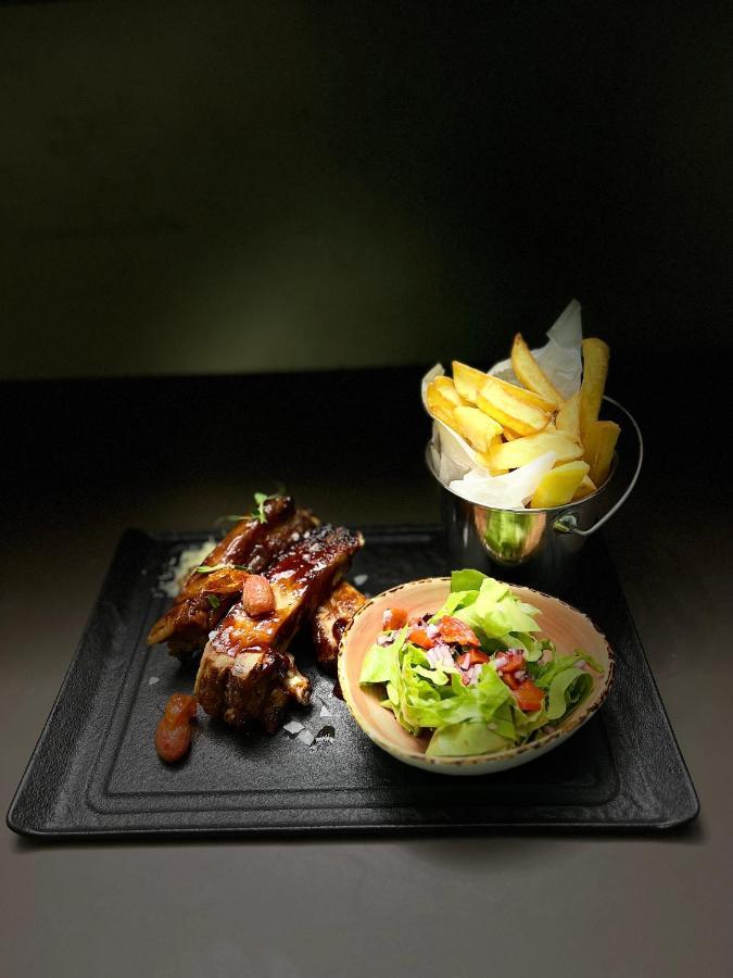 Vega Resort Restaurant & Lodge Orşova Dış mekan fotoğraf
