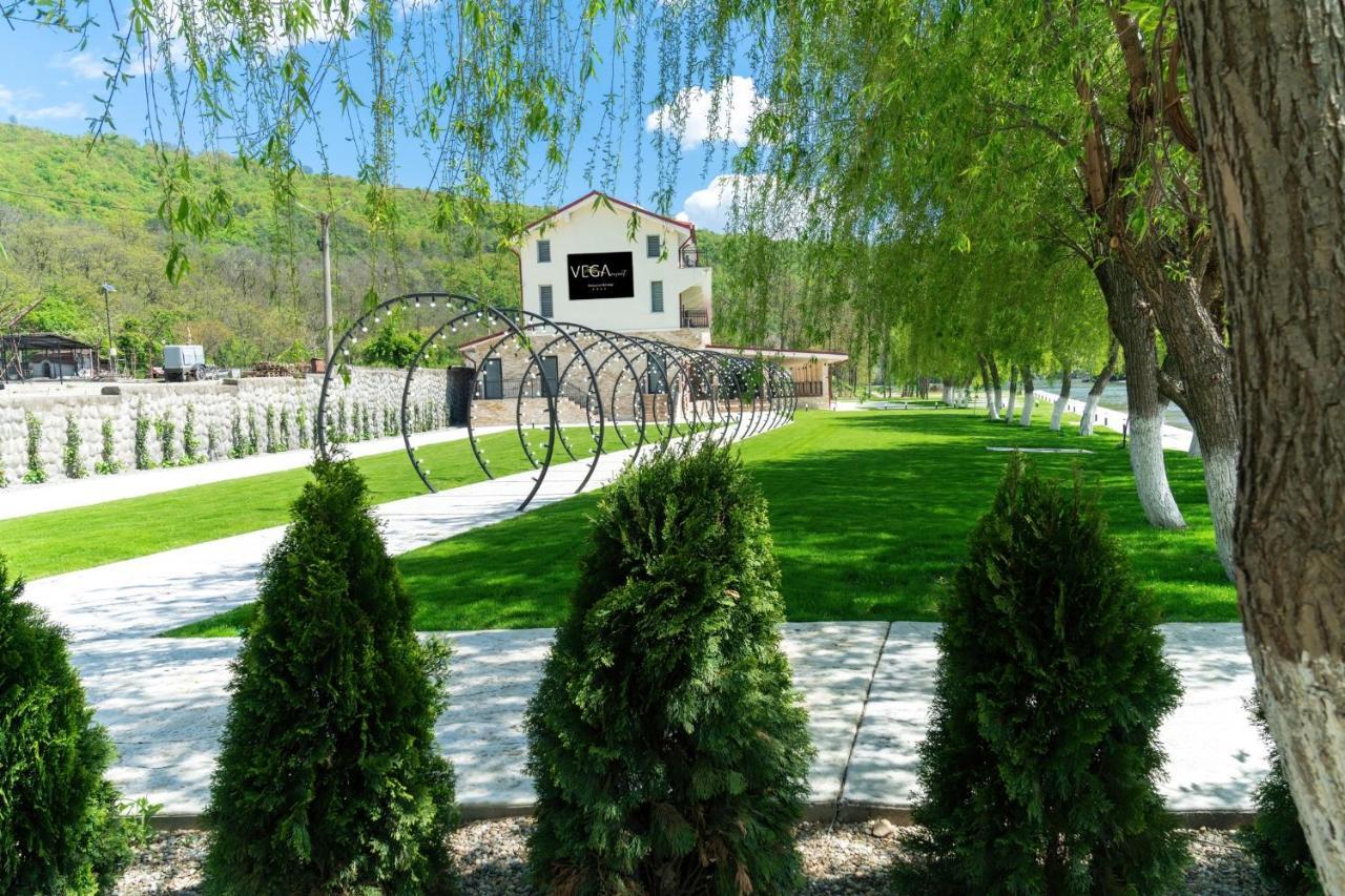Vega Resort Restaurant & Lodge Orşova Dış mekan fotoğraf
