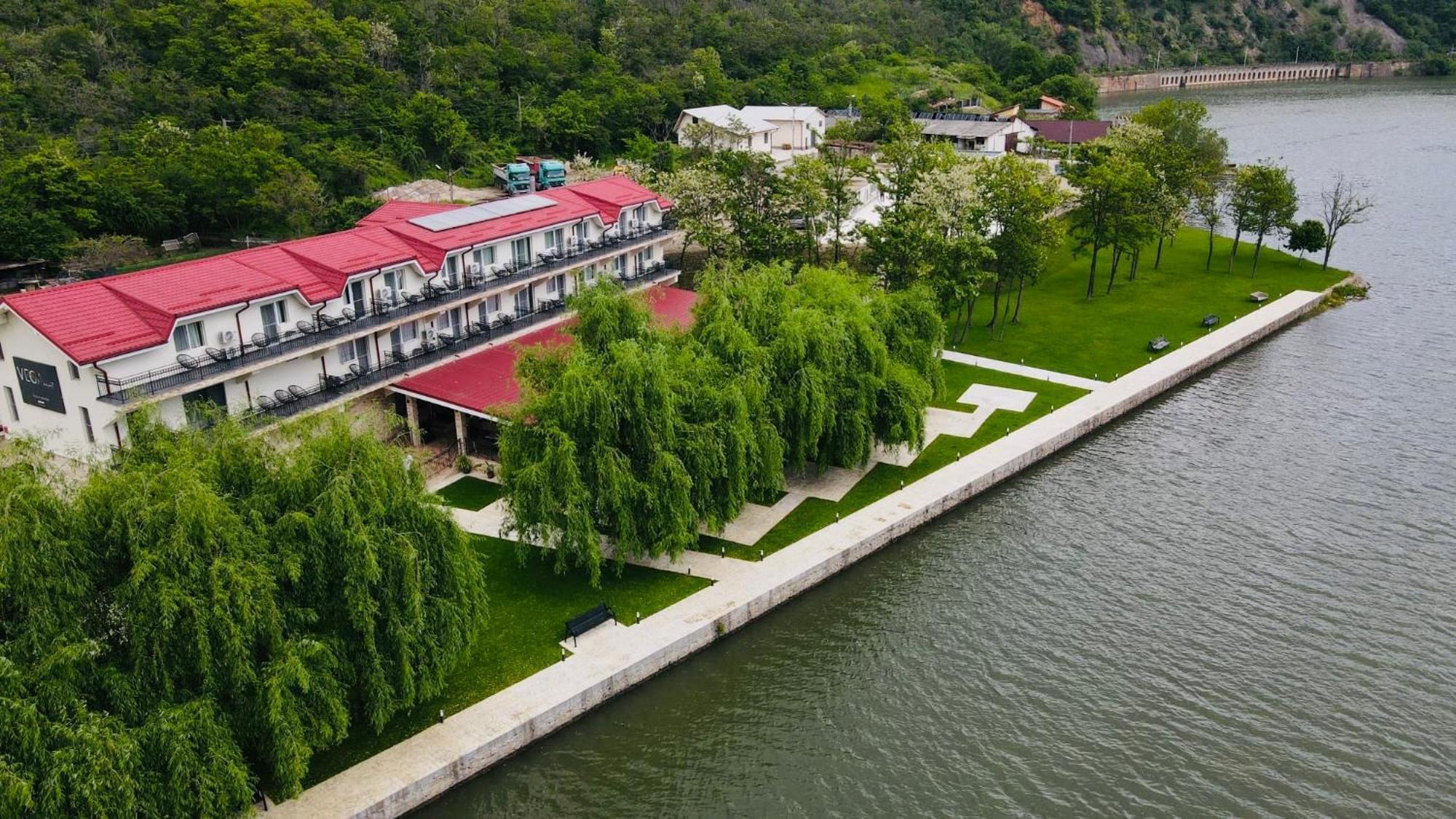 Vega Resort Restaurant & Lodge Orşova Dış mekan fotoğraf